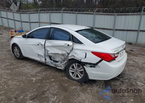 2013 Hyundai Sonata Gls z USA, uszkodzony, nr VIN 5NPEB4AC3DH656556